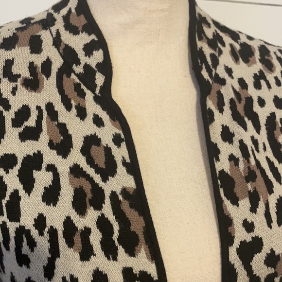 Chicos leopard print open front convertible cardigan - Picture 3 of 10